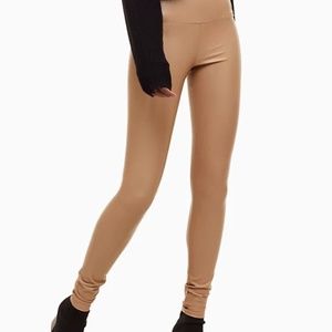 Aritzia Free Daria Pant Brown High-waisted Vegan Leather leggings Size M